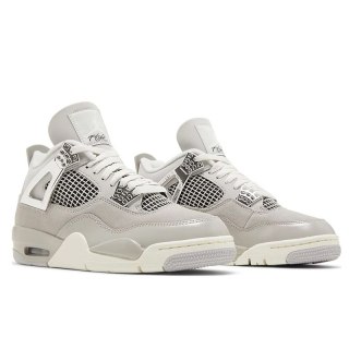 Nike Air Jordan 4 Retro "Frozen Moments"